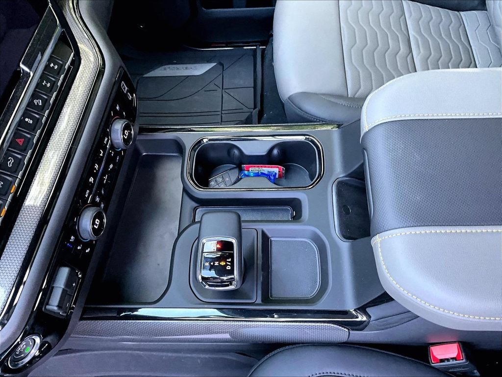 2026 Chevrolet Silverado 1500 — photo 14