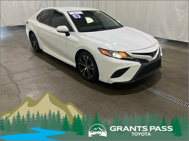 2019 Toyota Camry 2.5 Auto SE's photo