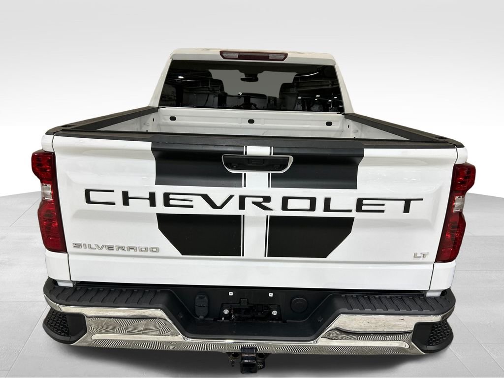 Used 2023 White Chevrolet LT image 4