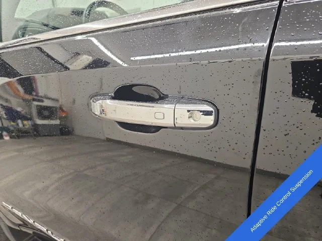 Used 2021 Onyx Black GMC Denali image 23