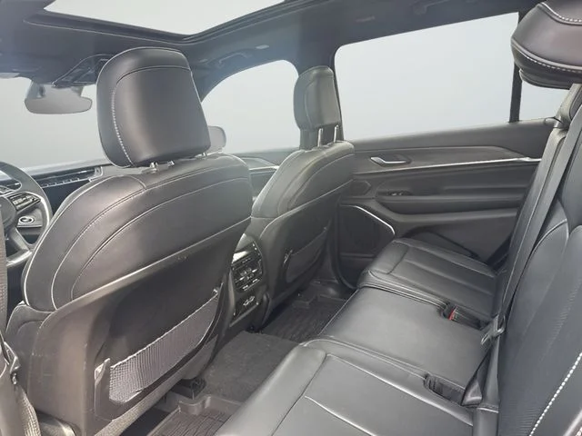Used 2023 Black Jeep Overland image 18