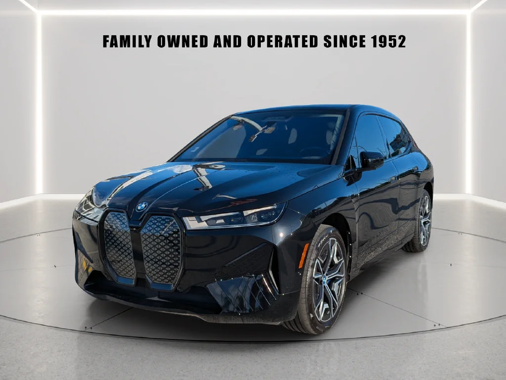 Used 2024 Black BMW xDrive50 image 2