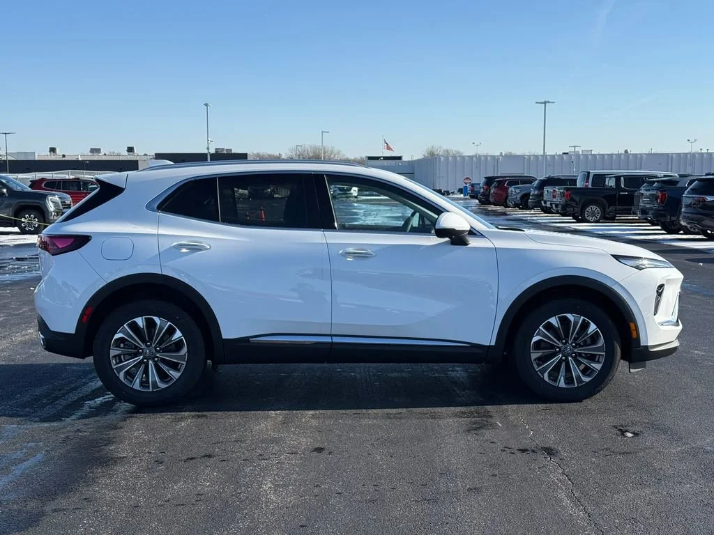 New 2026 Summit White Buick Preferred image 11
