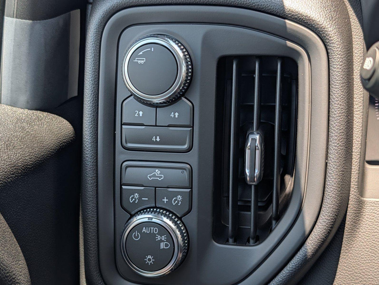 2026 GMC Sierra 2500HD Pro - Photo 25