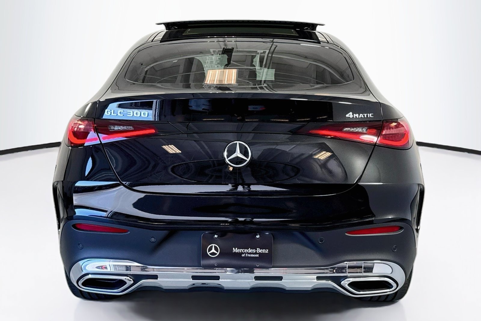 New 2027 Obsidian Black Metallic Mercedes-Benz GLC 300 image 6