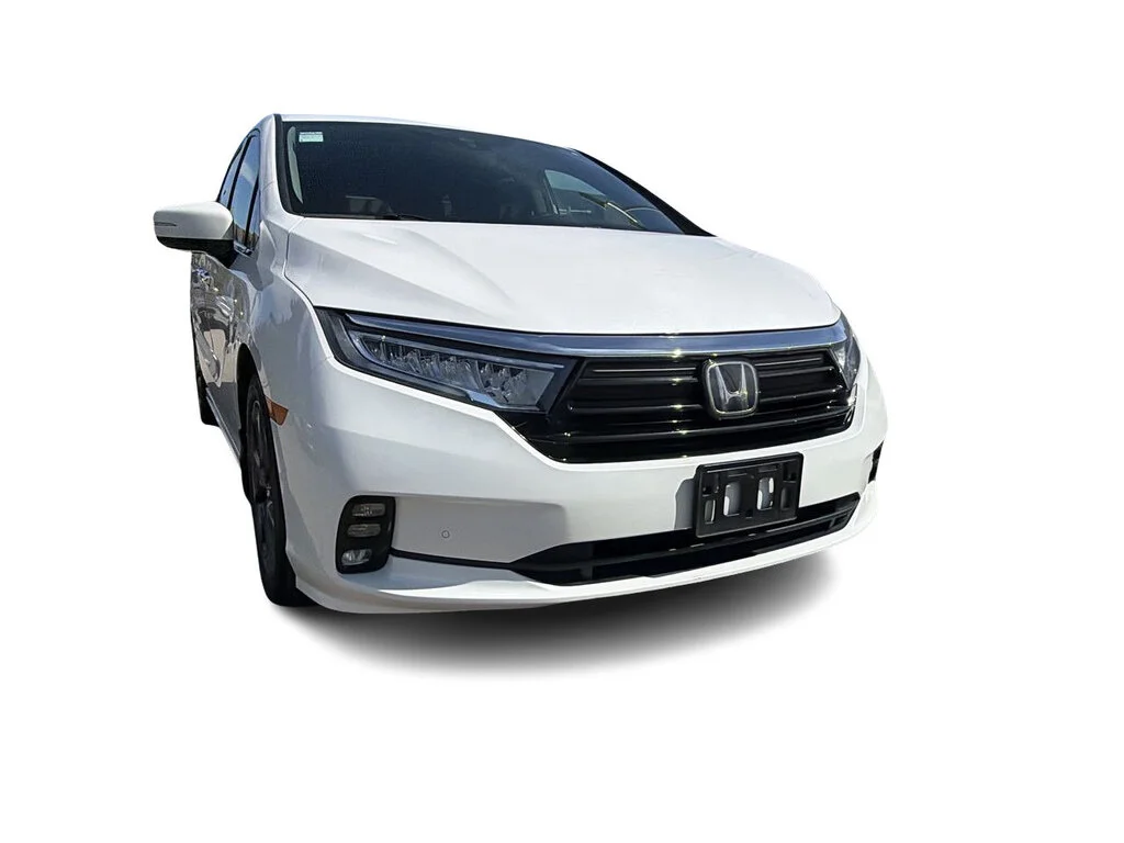 Used 2023  Honda Touring Certified Pre-Owned   Clean Title   One Ow image 3