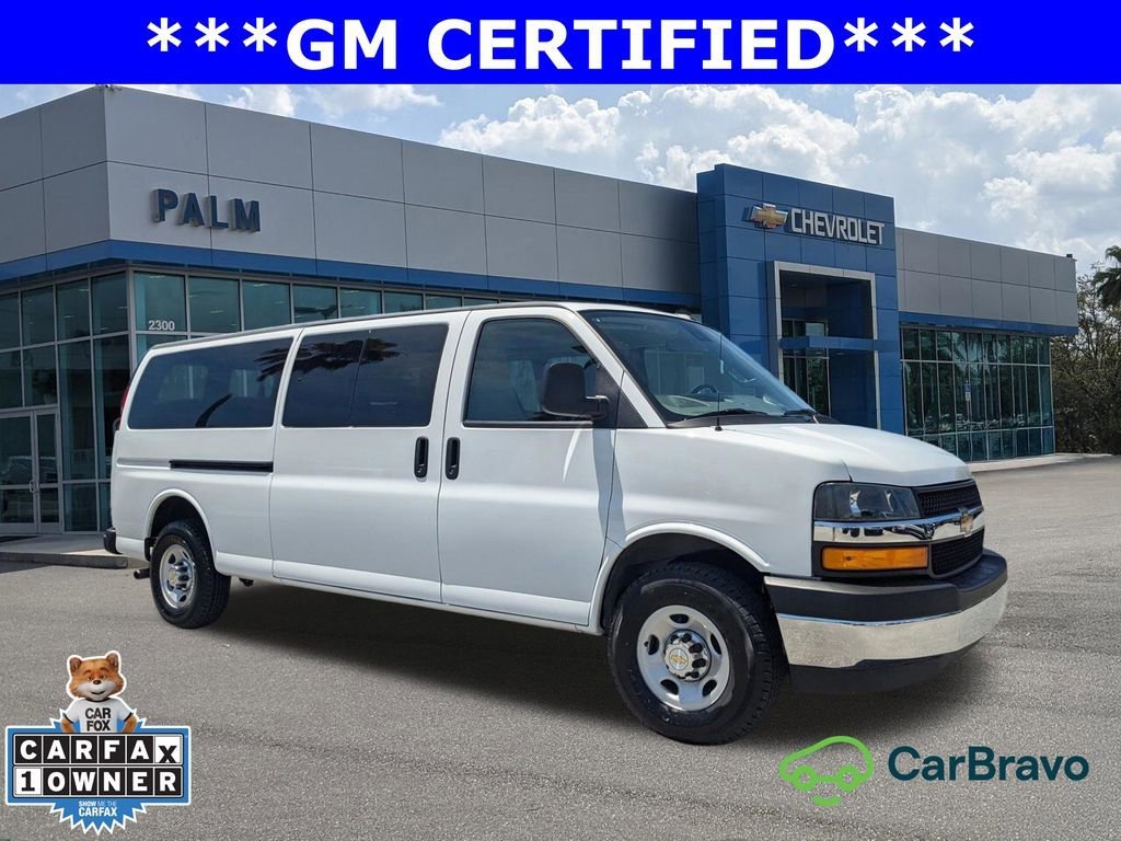 2024 Chevrolet Express 3500 LT Extended's photo