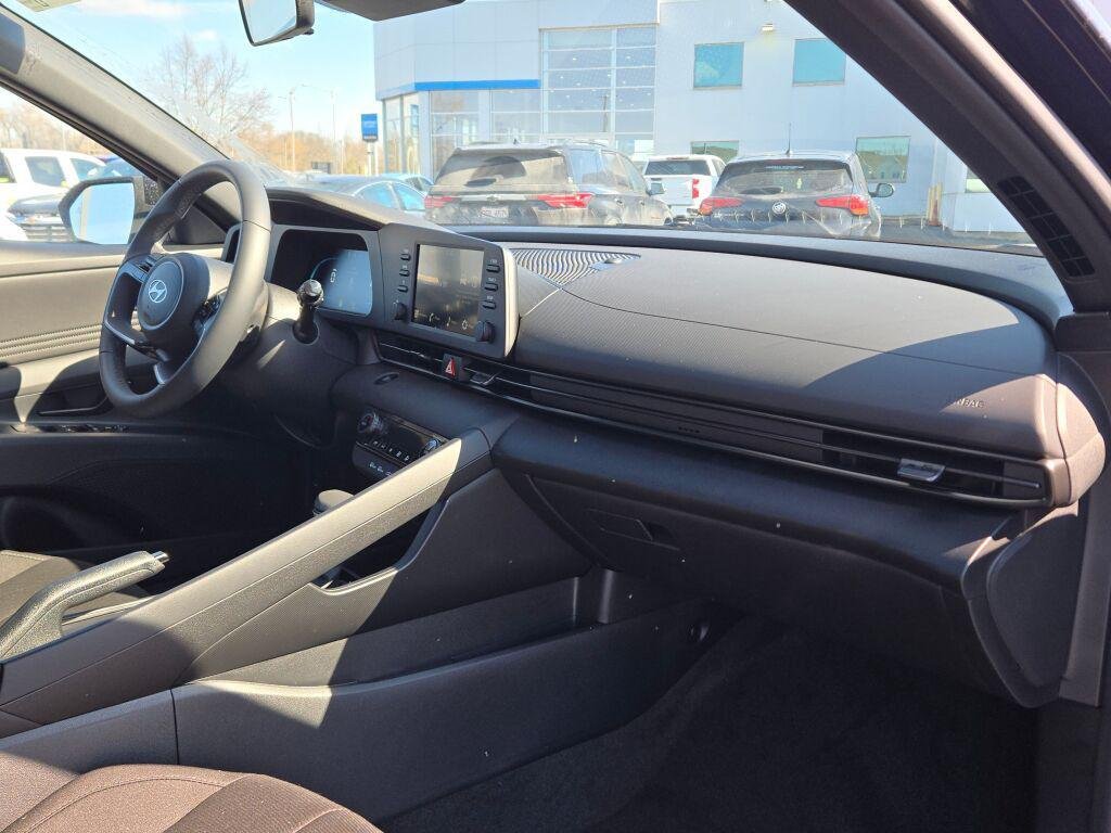 New 2026 Black Hyundai SEL Sport image 8