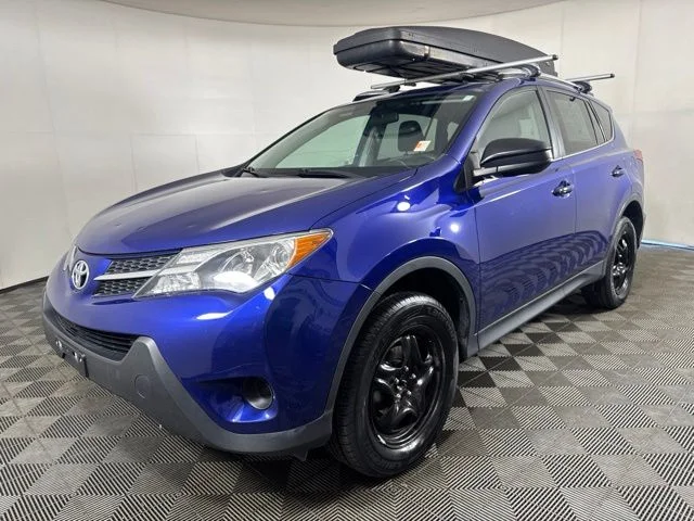 Used 2015 Blue Toyota LE image 8