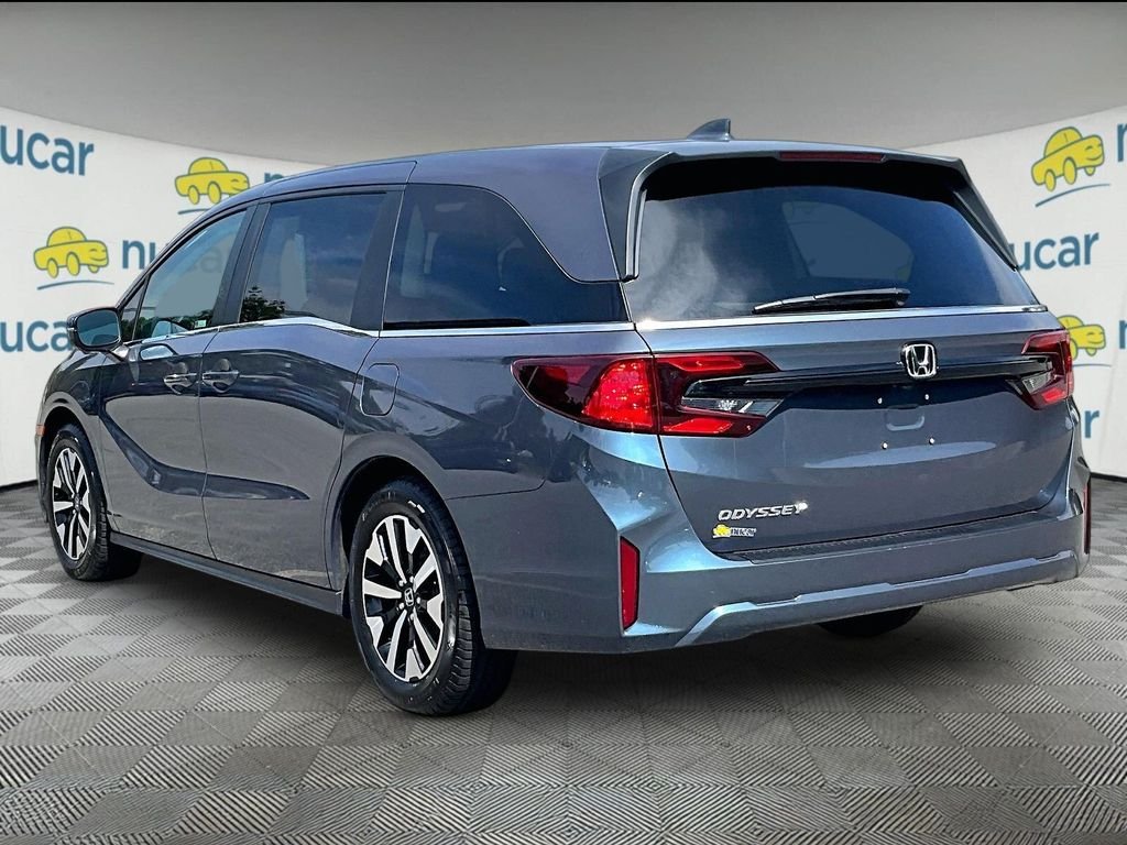 Used 2025 Black Honda EX-L image 4