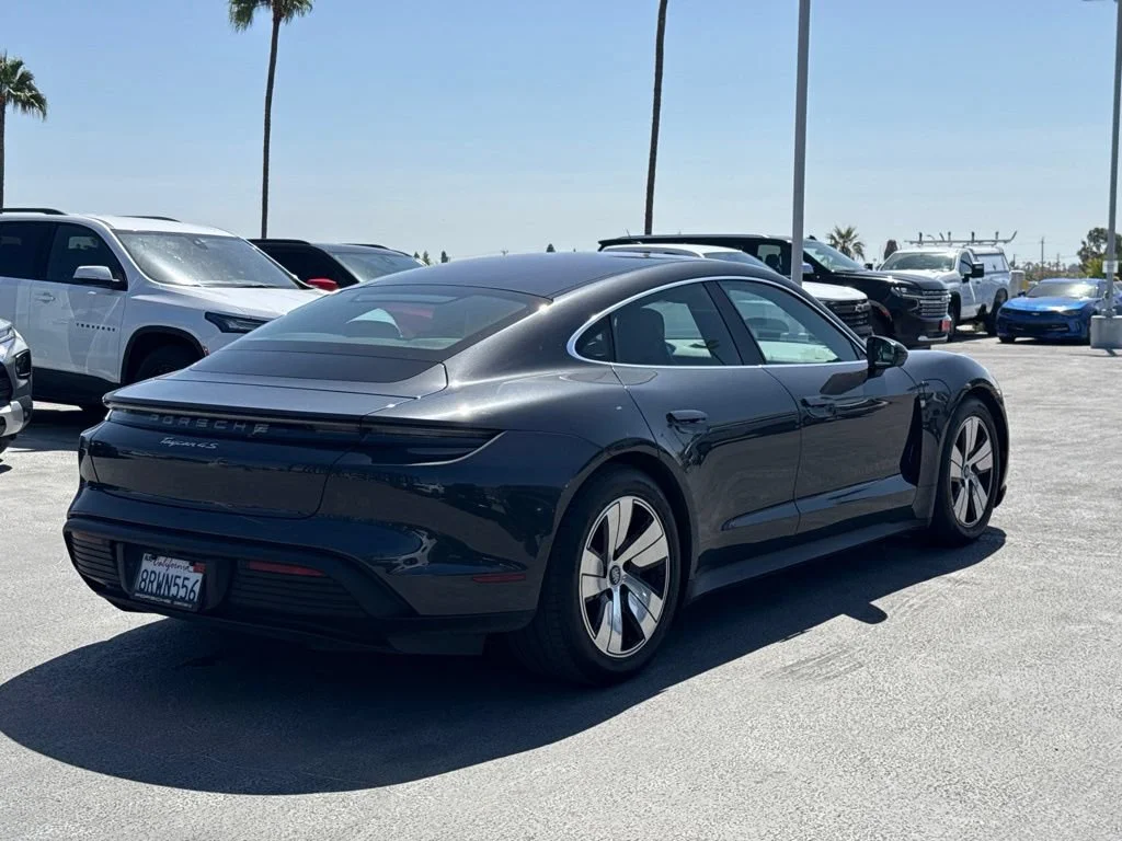 Used 2020  Porsche 4S image 5