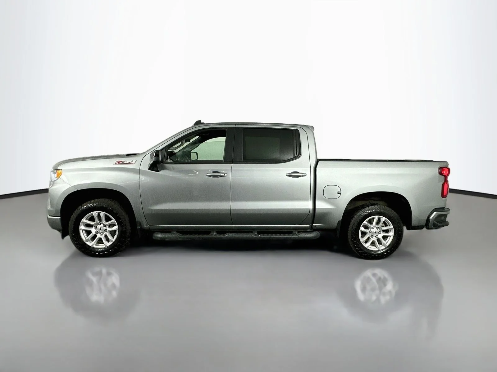 Used 2023 Sterling Gray Metallic Chevrolet RST image 5