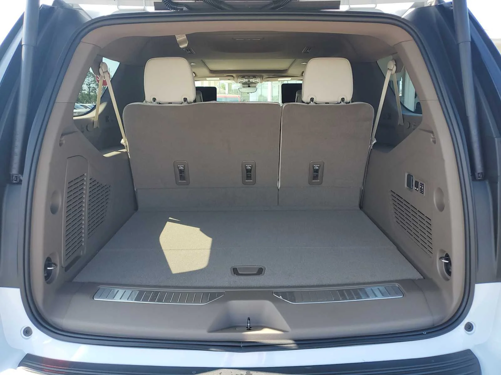 New 2026 Glacier White Tricoat GMC Denali image 5