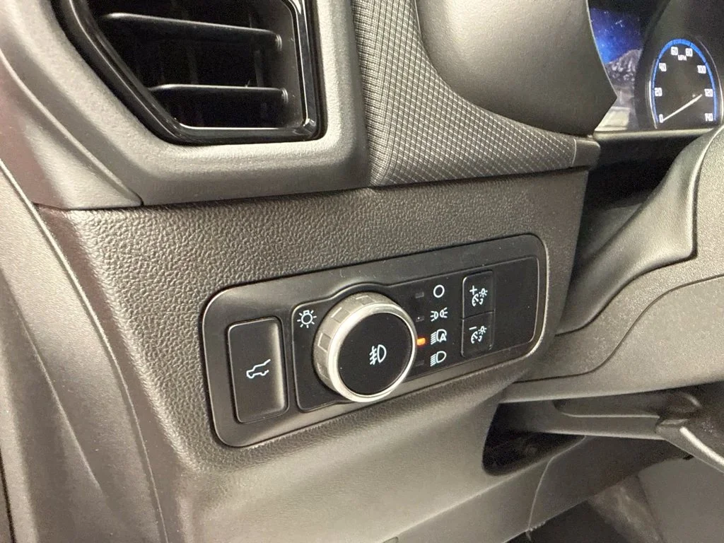 Used 2024 Red Ford Outer Banks image 19