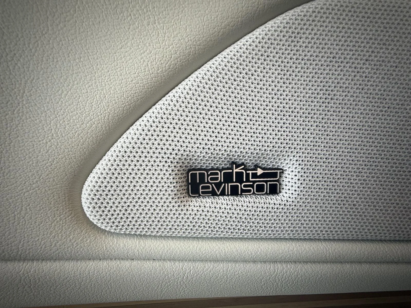 New 2026 Ultra White Lexus ES 500e Luxury image 14