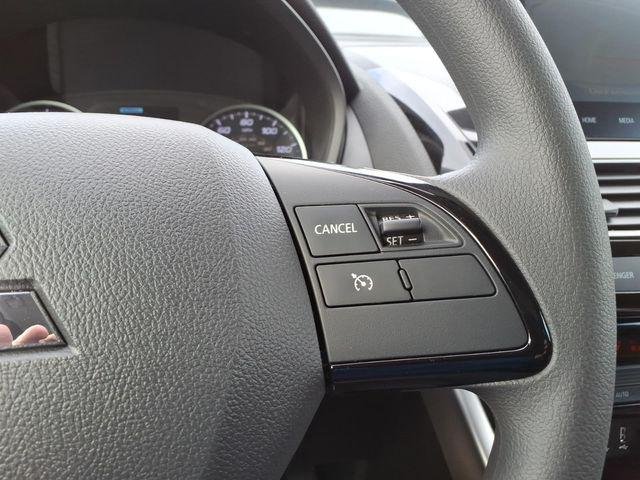 New 2026 Lightning Blue Metallic Mitsubishi LE 1.5T S-AWC image 15