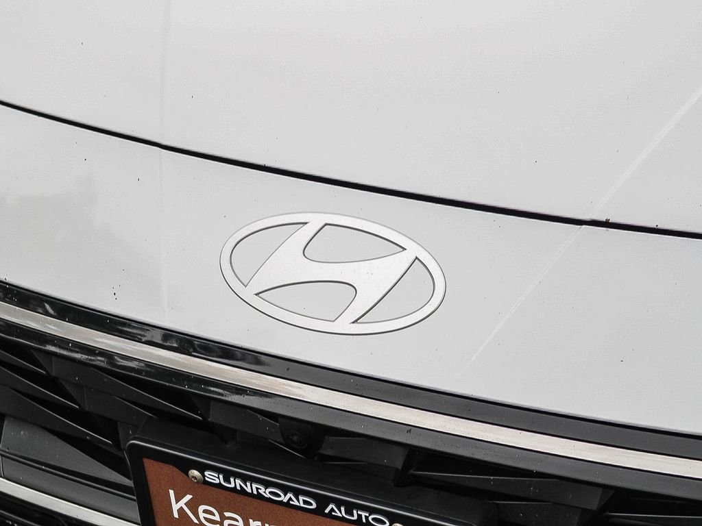 Used 2024 White Hyundai Limited image 5