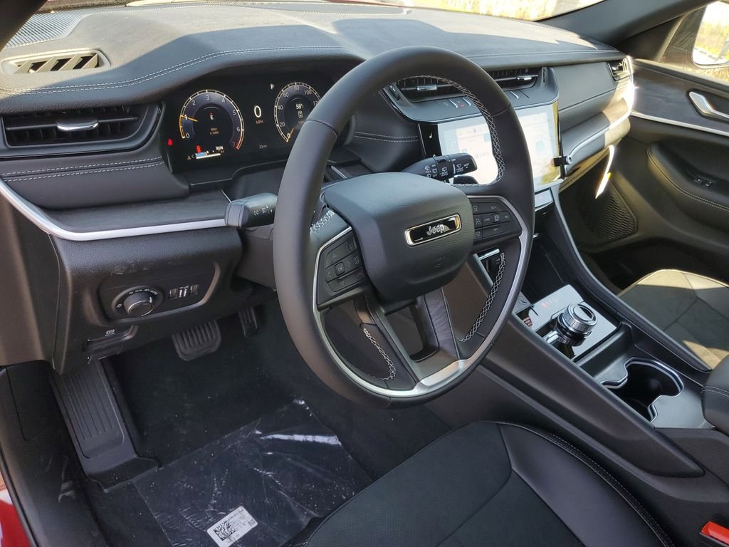 New 2026 Velvet Red Pearlcoat Jeep Altitude image 16