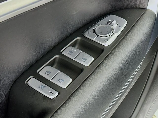 New 2025 Genesis G70 2.5T