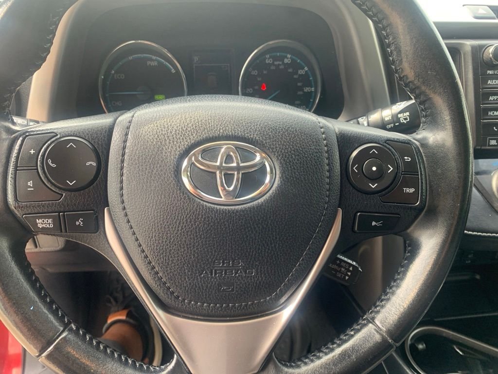 Used 2018 Red Toyota Limited image 19