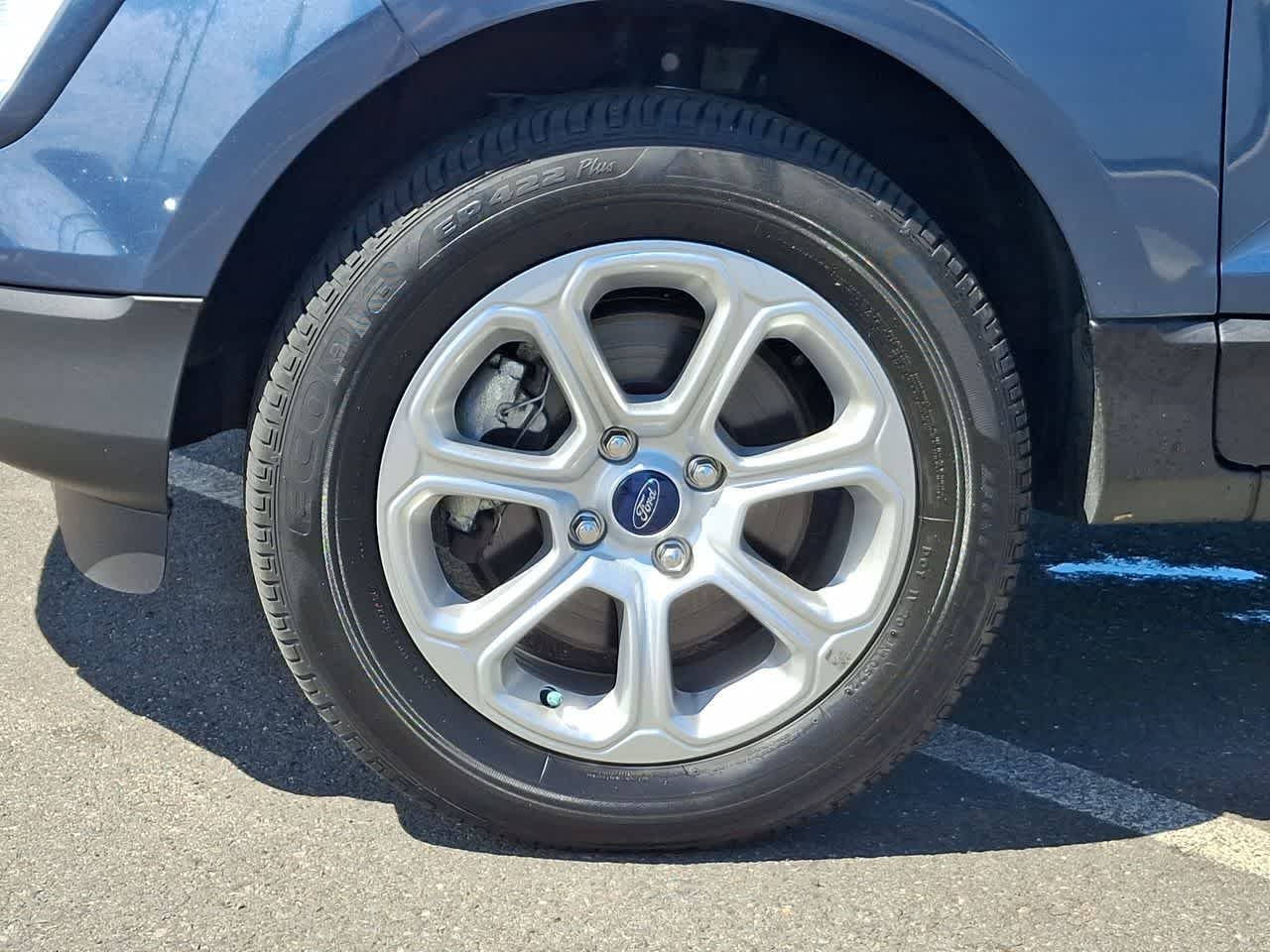 Used 2022 Blue Metallic Ford SE image 29