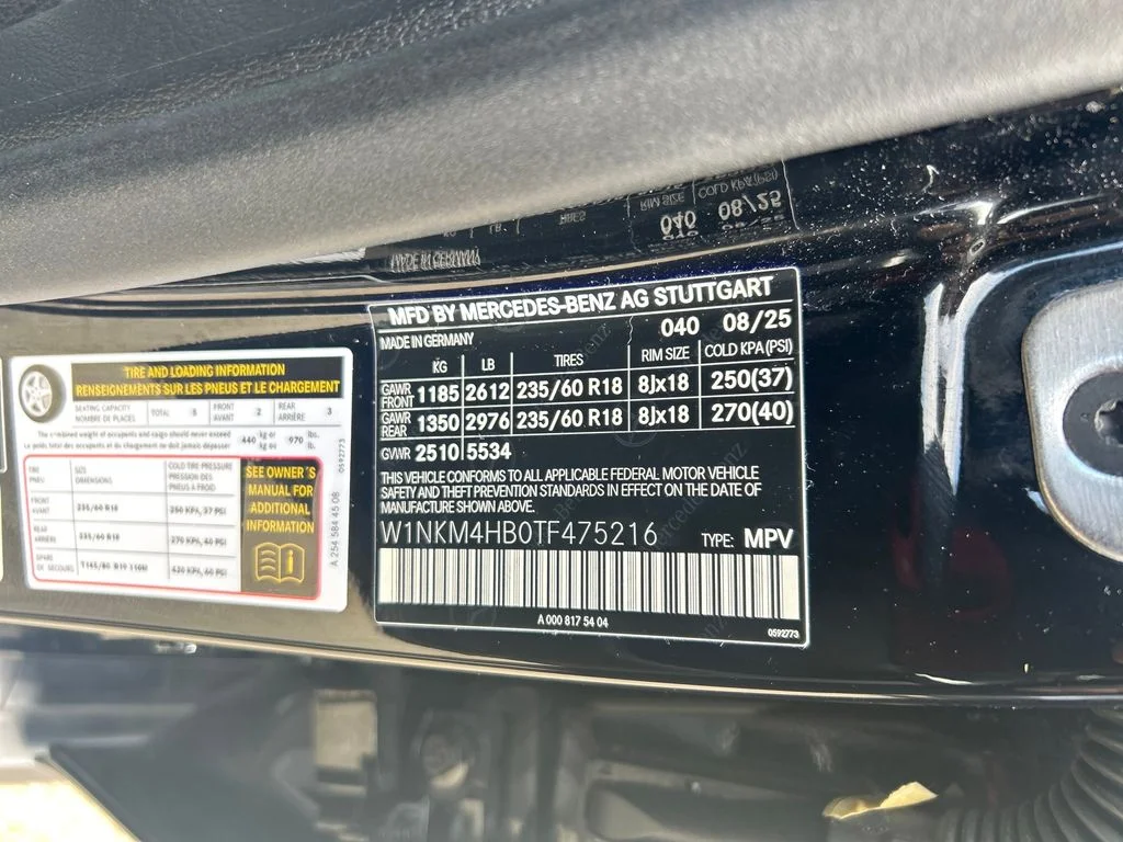 Used 2026 Black Mercedes-Benz GLC 300 image 28