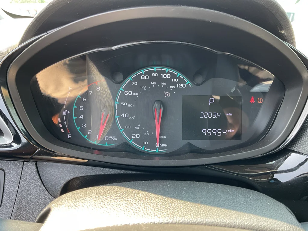 Used 2020 Nightfall Gray Metallic Chevrolet LT image 15