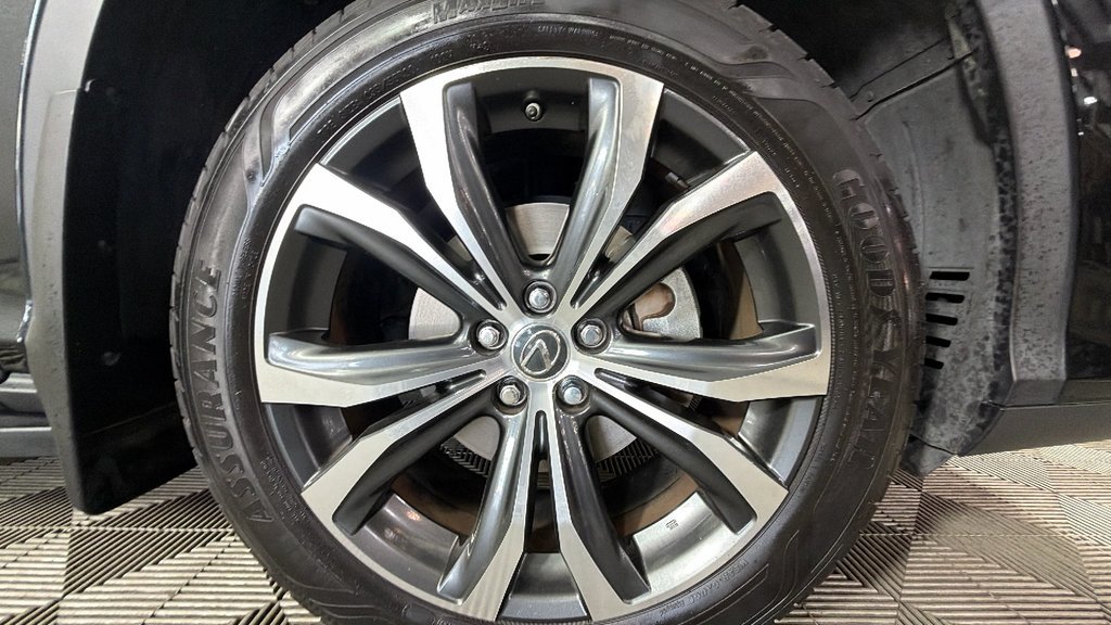 Used 2022 Black Lexus RX 350L image 41