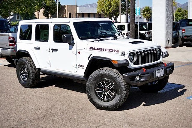 New 2026 Bright White Clear-Coat Exterior Paint Jeep Rubicon X image 2
