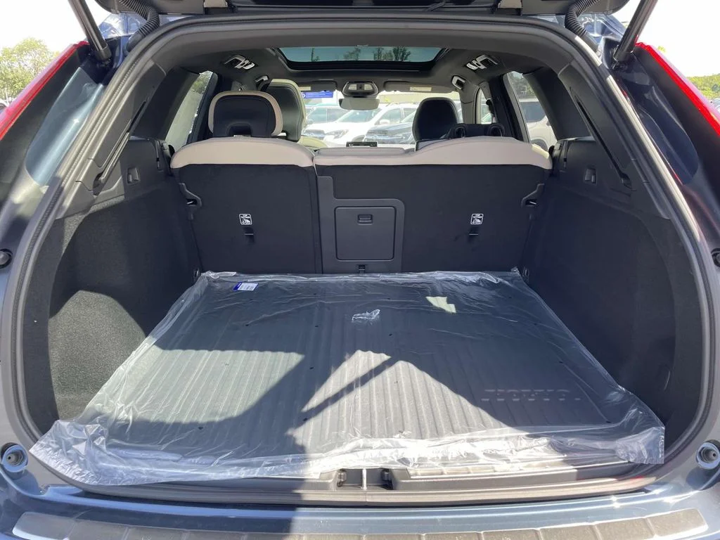 New 2026 Denim Blue Volvo Plus image 31
