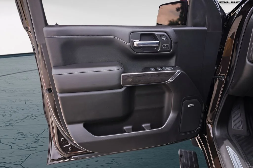 Used 2019 Brown Chevrolet LTZ image 28