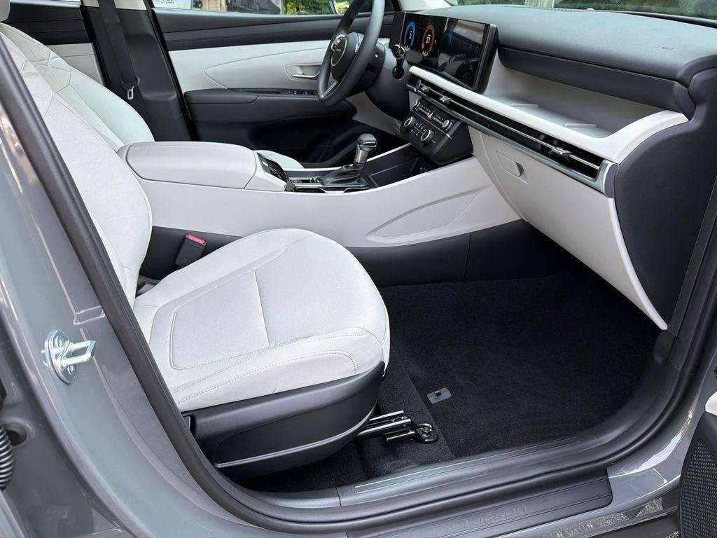 New 2026 Gray Hyundai SE FWD image 13