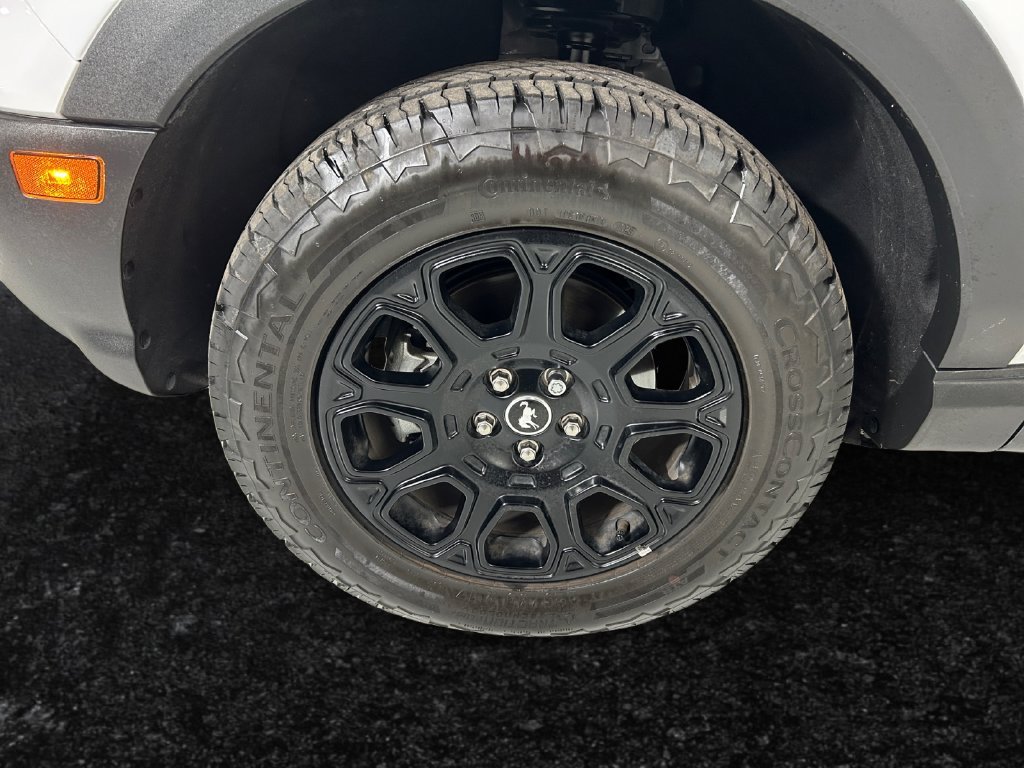 Used 2025 White Ford Badlands image 25