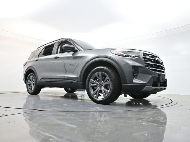 New 2026 Carbonized Gray Metallic Ford Active image 69
