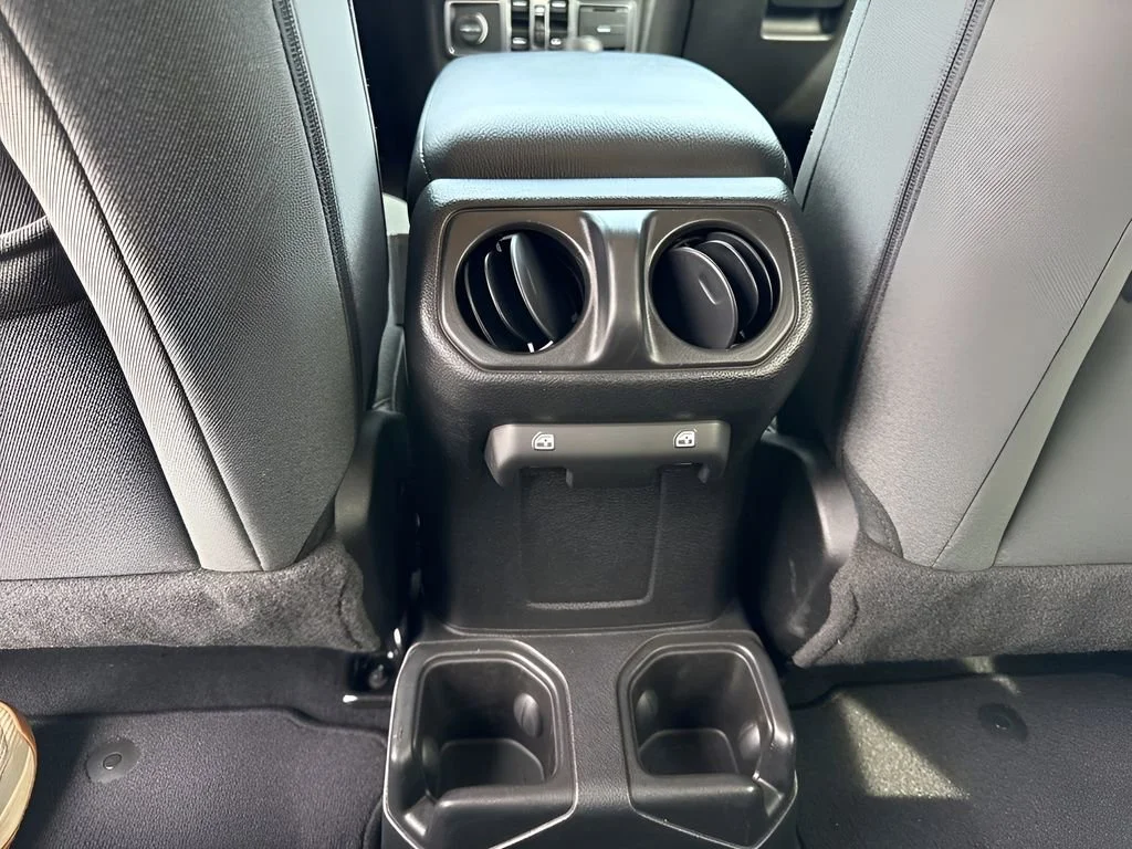Used 2025 White Jeep Sport S image 12