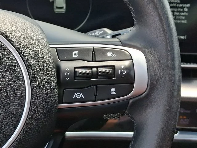 Used 2023 Gray Kia SX image 24