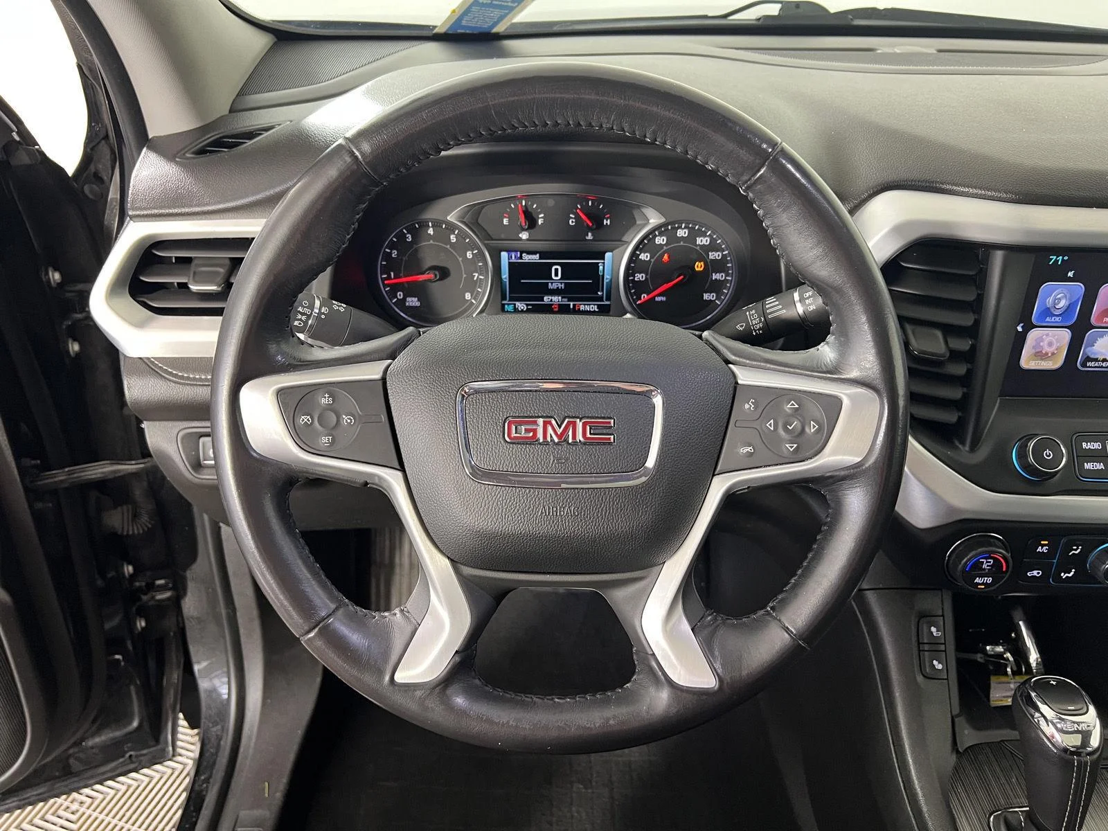 Used 2019 Ebony Twilight Metallic GMC SLT image 14