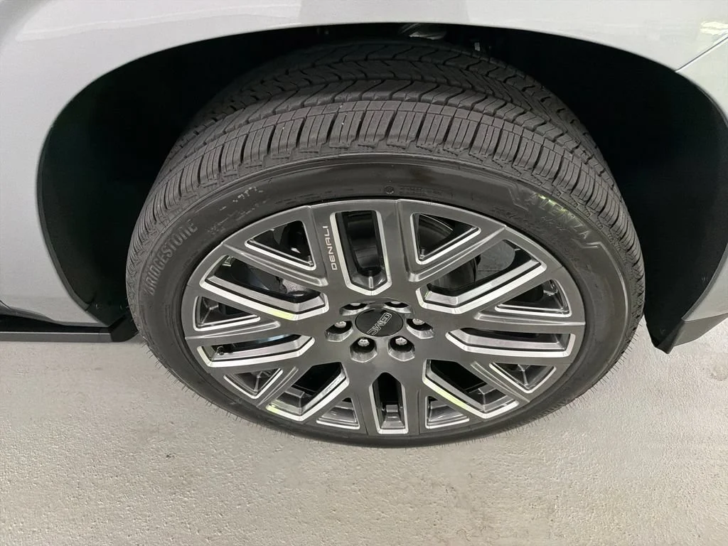 New 2026 Sterling Metallic GMC Denali Ultimate image 4