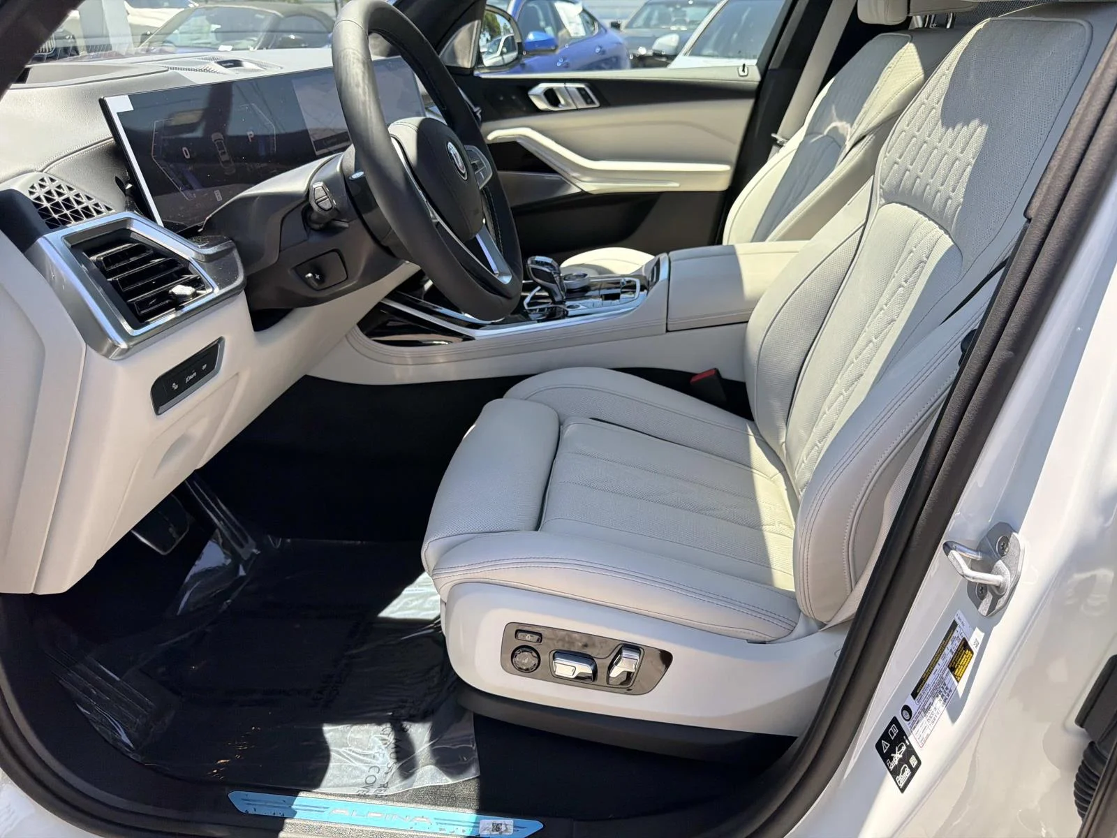 New 2026 Mineral White Metallic BMW ALPINA XB7 image 17