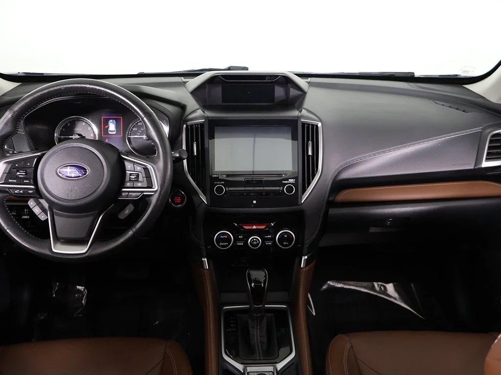 Used 2021 White Subaru Touring image 42