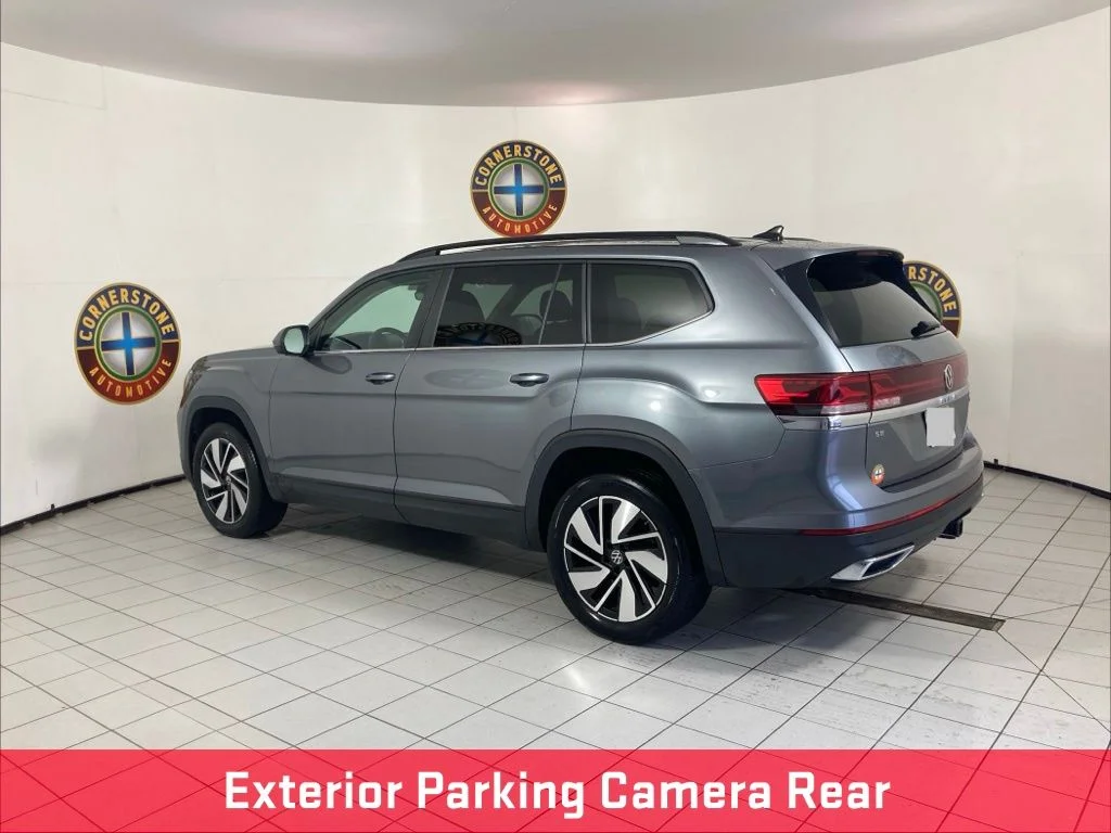Used 2025 White Volkswagen 2.0T SE w/Technology image 22