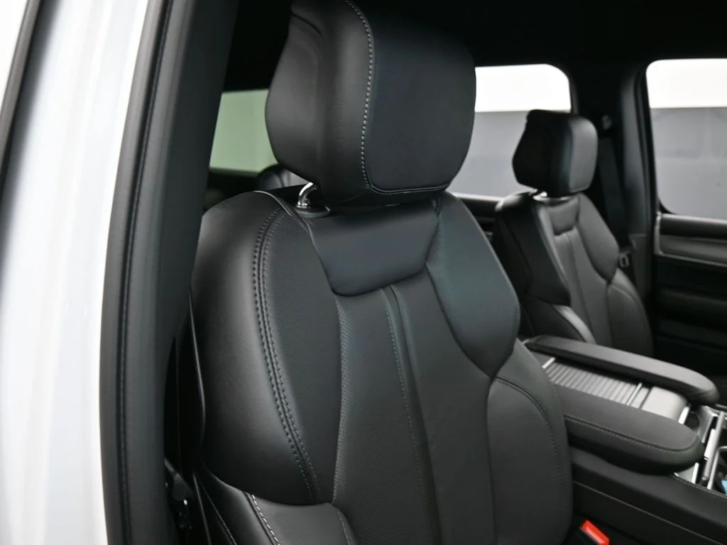New 2026 Bright White Clearcoat Jeep Limited Altitude image 39