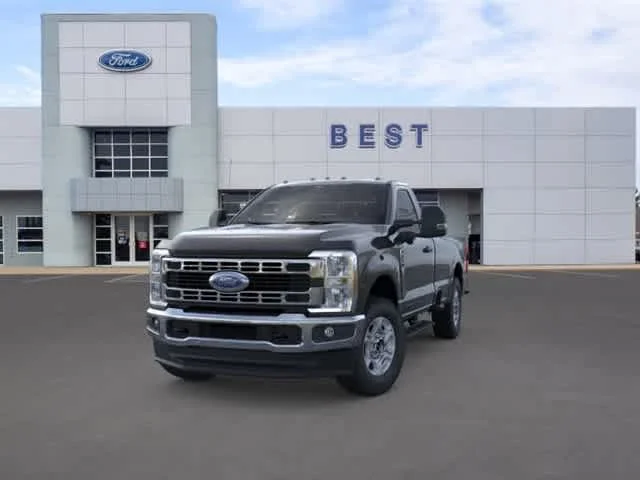 New 2026 Agate Black Metallic Ford XLT image 3