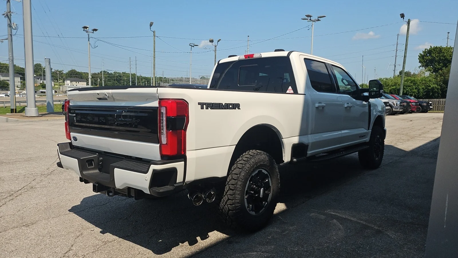 New 2026 Star White Metallic Tri-Coat Ford Platinum 4WD image 5