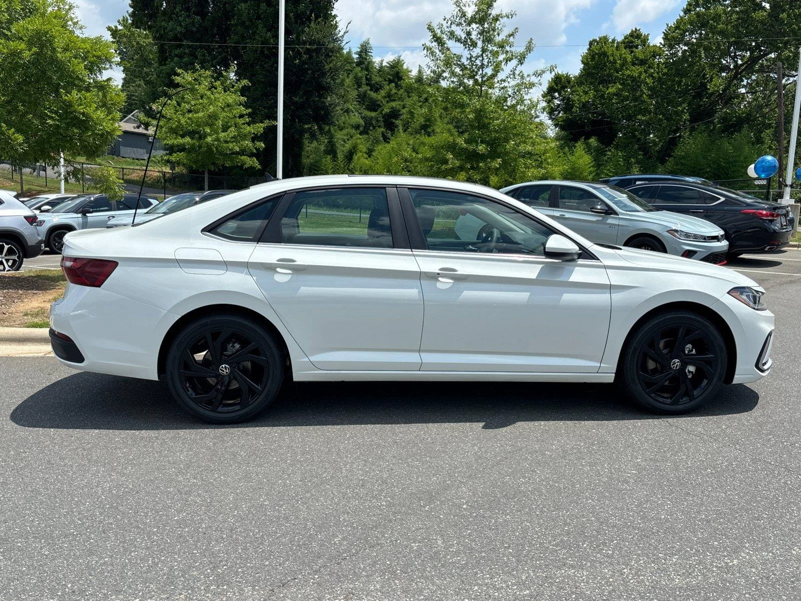 New 2026 Opal White Pearl Volkswagen SE image 6