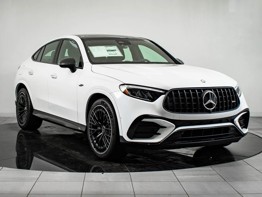 New 2026 Manufaktur Moonlight White Metallic Mercedes-Benz GLC 43 AMG® image 12