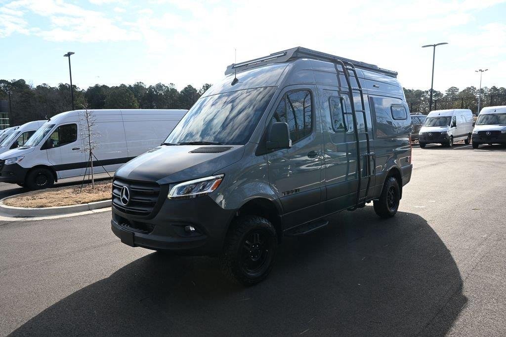 Used 2025 Blue Grey Tiffin  image 1
