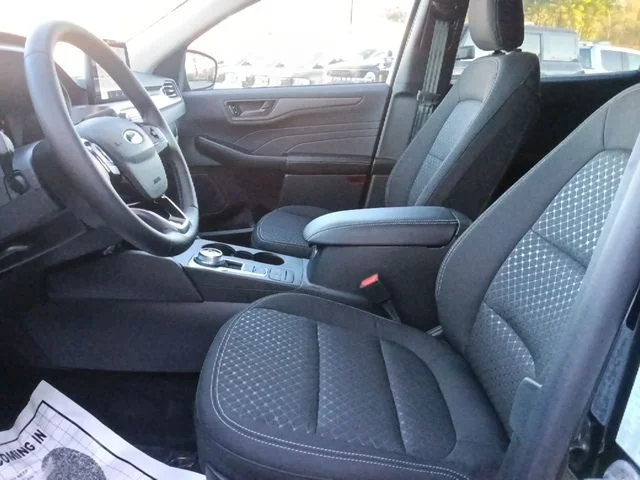 New 2026 Agate Black Metallic Ford Active® image 15