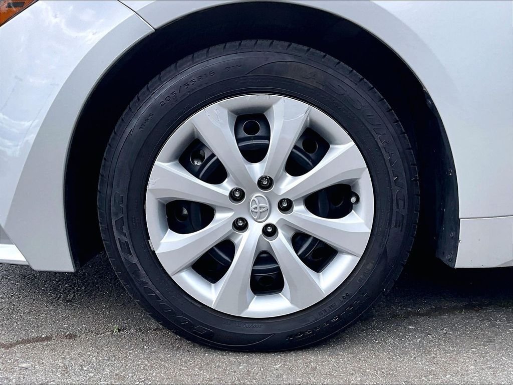 2024 Toyota Corolla LE - Photo 7