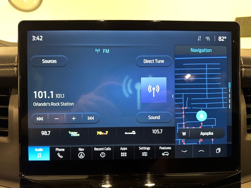 Certified Used 2023 White Ford XLT image 25
